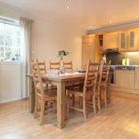 Chalet Chalet Parken 2 - Fjh220